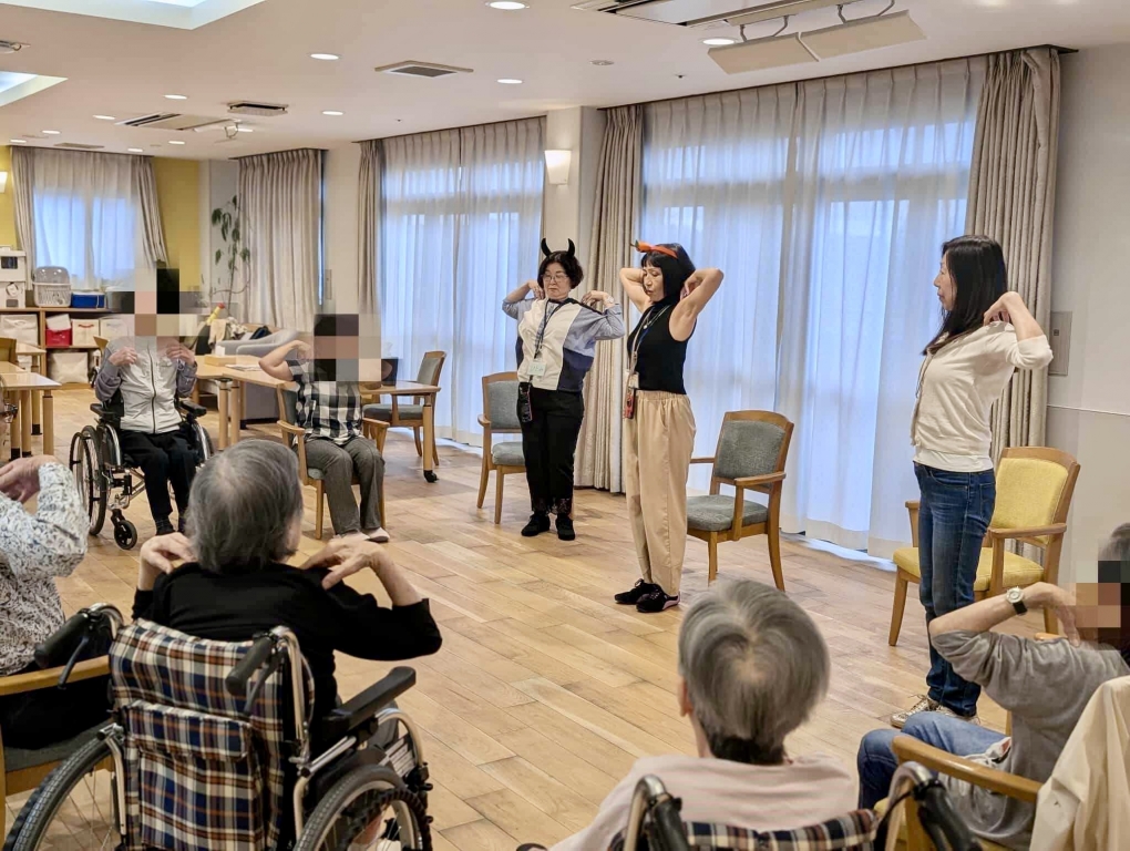 「不安と緊張、笑いと愛のハロウィンセラピー」 「不安と緊張、笑いと愛のハロウィンセラピー」