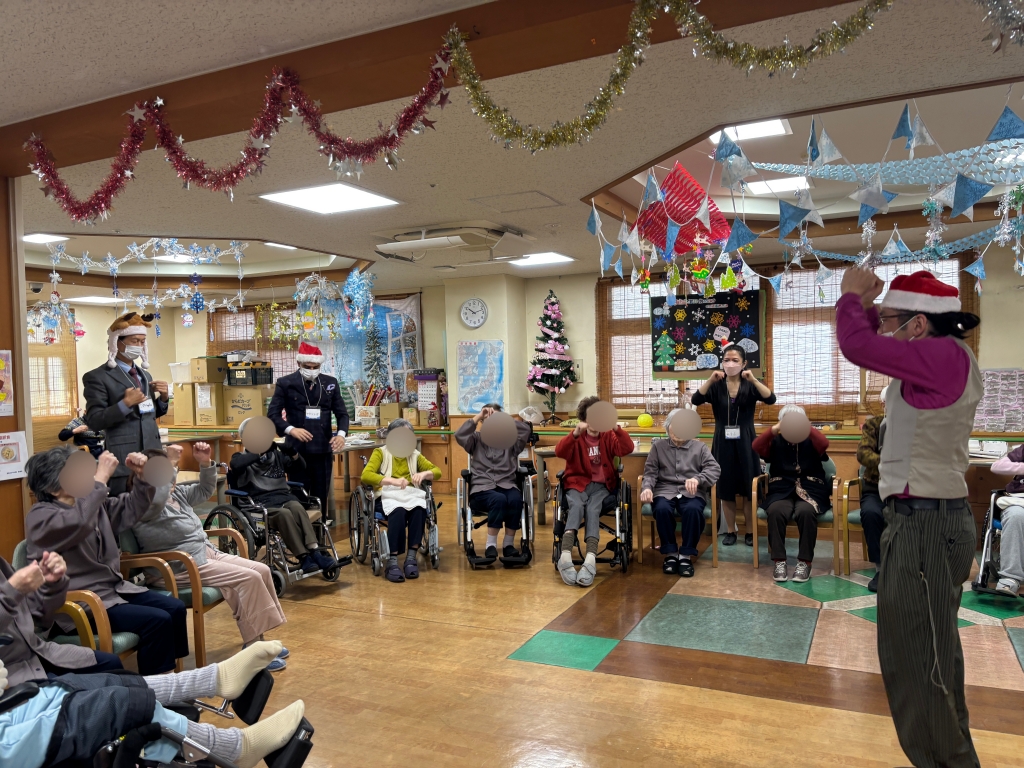 ~「足が痛くて立てないけれど、あなたたちが来てくれるのが一番楽しみなの」よかった!一緒に楽しみましょう!~ ~「足が痛くて立てないけれど、あなたたちが来てくれるのが一番楽しみなの」よかった!一緒に楽しみましょう!~