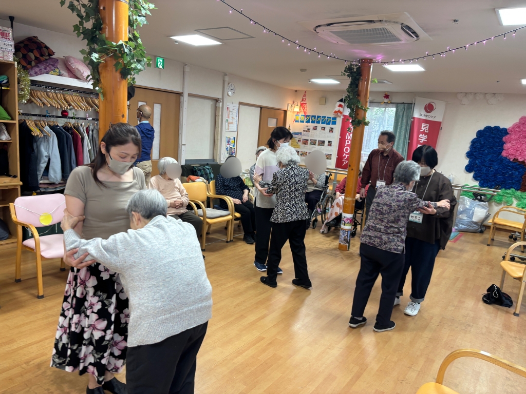 ～「どうやって誘うの？」目で合図するんですよ！「目力ね！（笑）」～