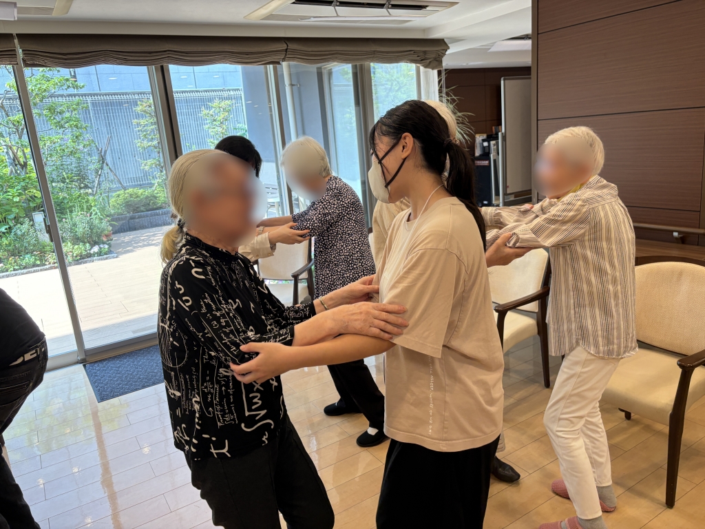 〜学生の方が多くご参加され、とても賑やかなタンゴの時間となりました〜