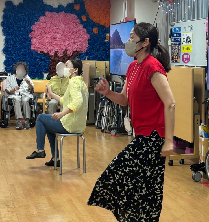 「あのひとたちはプロのダンサーよ!素人のはず、ないわよ!」素敵なダンスでしたものね(笑) 「あのひとたちはプロのダンサーよ!素人のはず、ないわよ!」素敵なダンスでしたものね(笑)