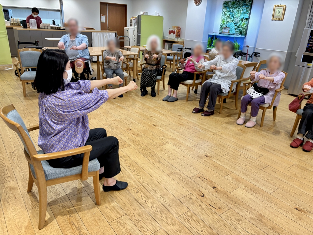 ~100歳になるご利用者様のお祝いをしました〜 ~100歳になるご利用者様のお祝いをしました〜
