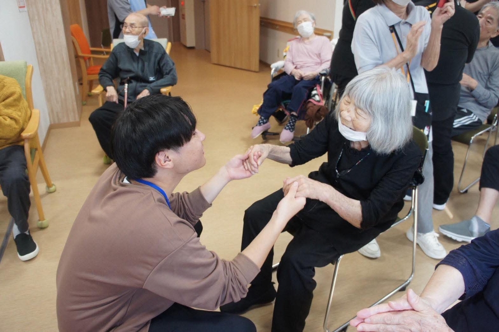 〜85人の笑顔から見えてきた、タンゴセラピーの新たな可能性〜 〜85人の笑顔から見えてきた、タンゴセラピーの新たな可能性〜